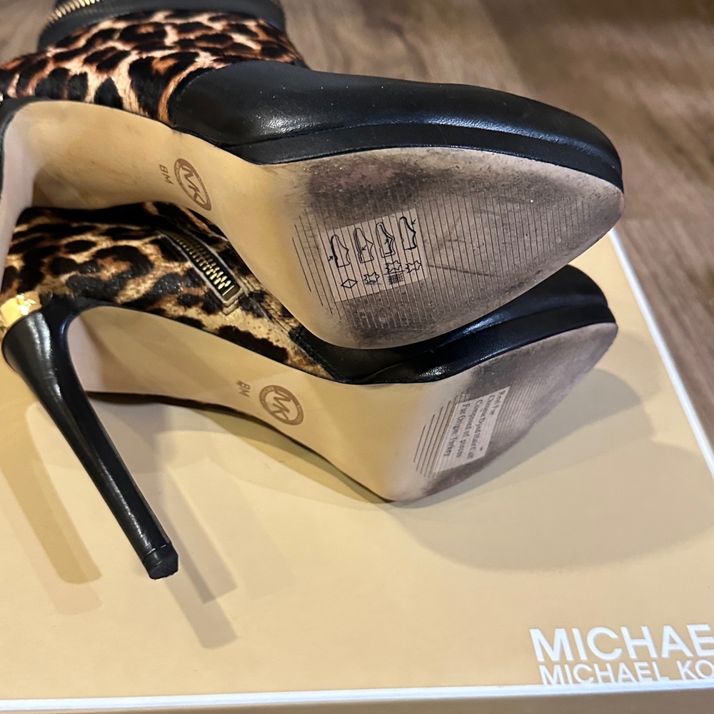 Michael Kors Boots - Picture 13 of 17